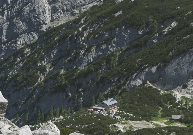 Alpine hut "Blaueishütte"