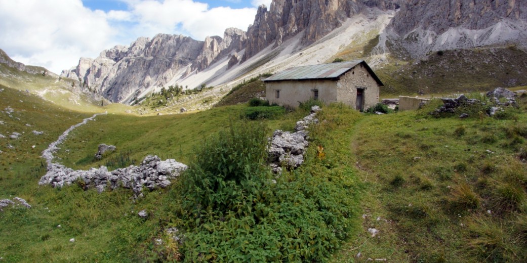 The slightly concealed Antersasc basin in the Natura 2000 area