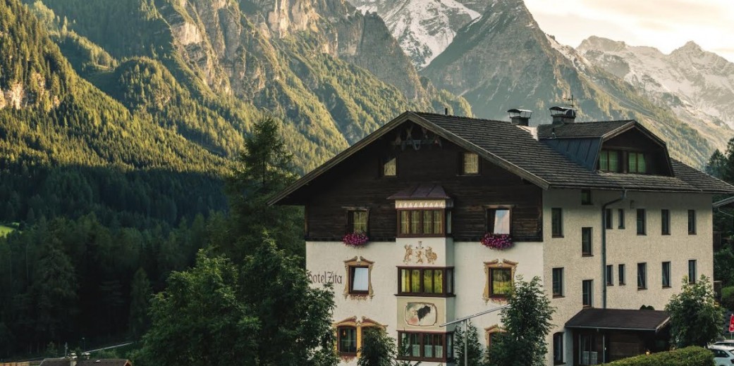 Das Hotel Zita im Frühsommer