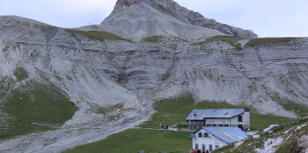 Puezhütte mountain hut