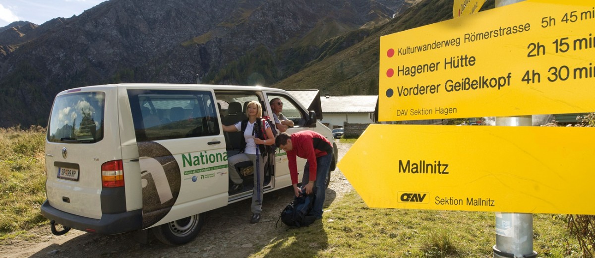 National park shuttle bus for hikers (Mountaineering Village Mallnitz)