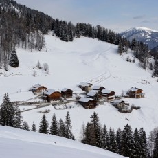 The Viles (hamlet) of Laguscel in winter