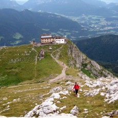 Alpine hut "Watzmannhaus"