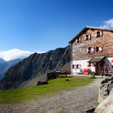 Hut "Innsbrucker Hütte"  (2.369 Meter)