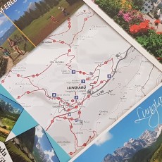 Kartenmaterial und Ansichtskarten